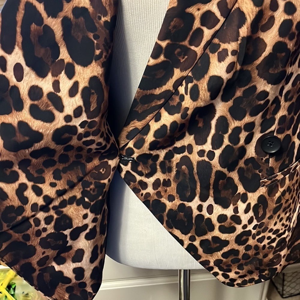 Express brand animal print fully lined blazer, new - Picture 8 of 11